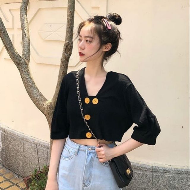 Croptop tay lửng