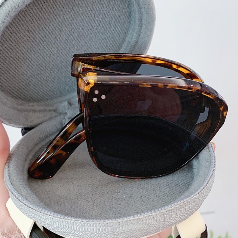 Kính Mát Chống Tia UV Có Thể Gấp Lại Thời Trang Cho Nam Và Nữ