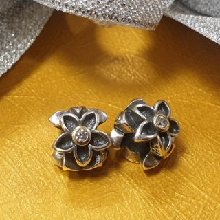 Charm hoa bạc 925