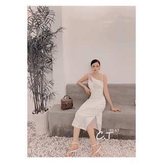 ĐẦM SUÔNG KHOÉT VAI