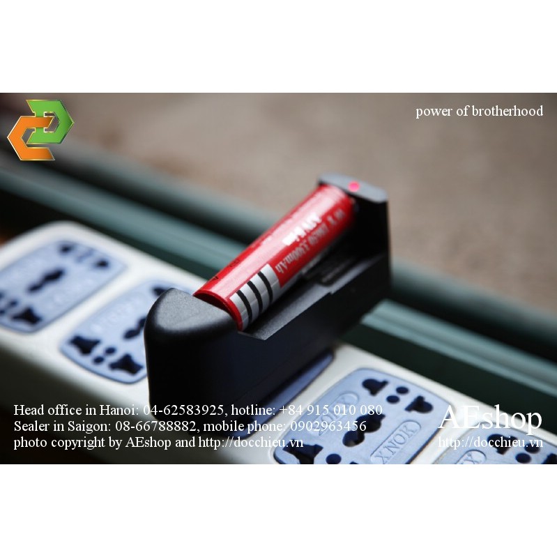 Nạp pin đơn vạn năng cho pin lithium sạc pin 3.7 v sạc pin 4.2 v 18650 14500