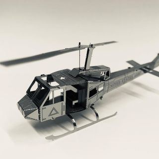 MÔ HÌNH 3D KIM LOẠI LẮP RÁP UH - 1 HUEY