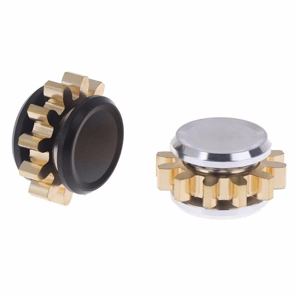 Con Quay Đồ Chơi Fidget Spinner BằNg Kim LoạI MàU Đen / BạC