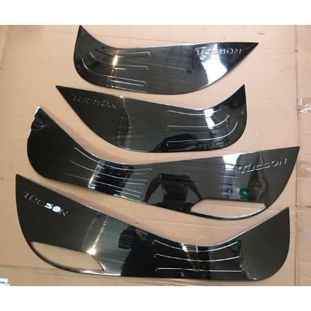 Ốp tapli HuynDai Tucson 2016-2019 tặng kèm 1 cuộn băng dính 3m