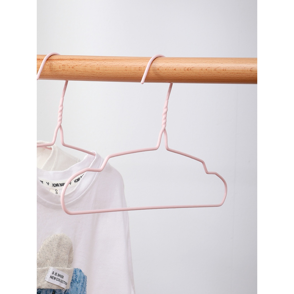 Combo 10 móc sắt treo quần áo trẻ em Miniso chắc chắn tiện lợi