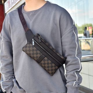 Túi Đeo Chéo Trước Ngực Chất liệu Da