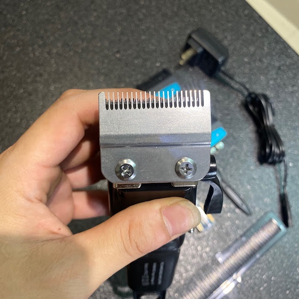 Tông đơ cắt tóc ZSZ F35A lưỡi kép thép thoáng và mỏng bảo hành 6 tháng