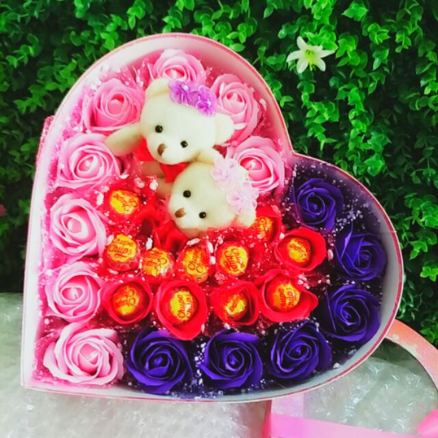 Hoa kẹo  mút    quà  tặng   vĩnh cửu  , cho người  phụ  nữ  mình  yêu  thương  nhân  ngày  đặc  biệt