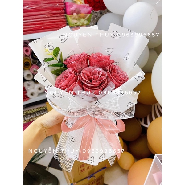 Hoa nhũ bó 5 bông kèm túi thiệp đèn