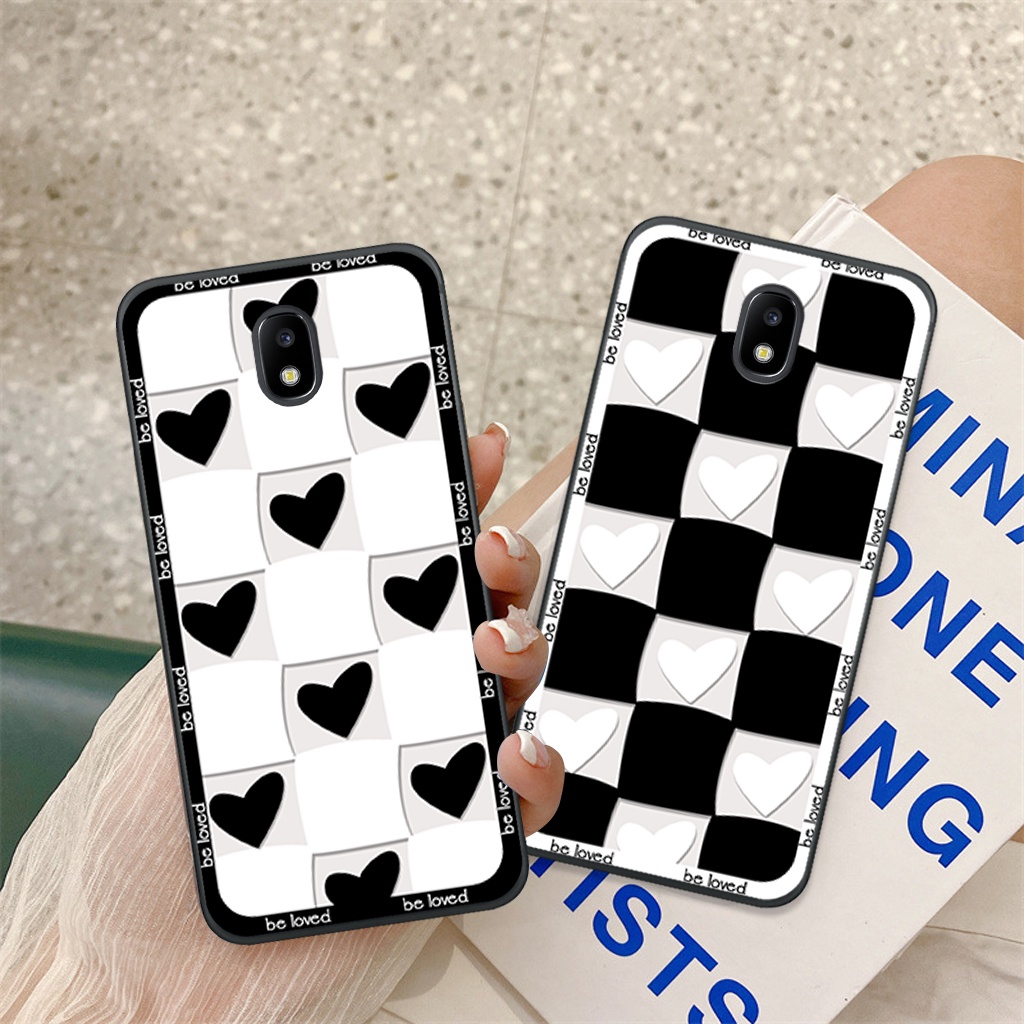 Ốp lưng Samsung J7 Pro/ J3 Pro trái tim, hoạ tiết kẻ caro đen trắng thời trang