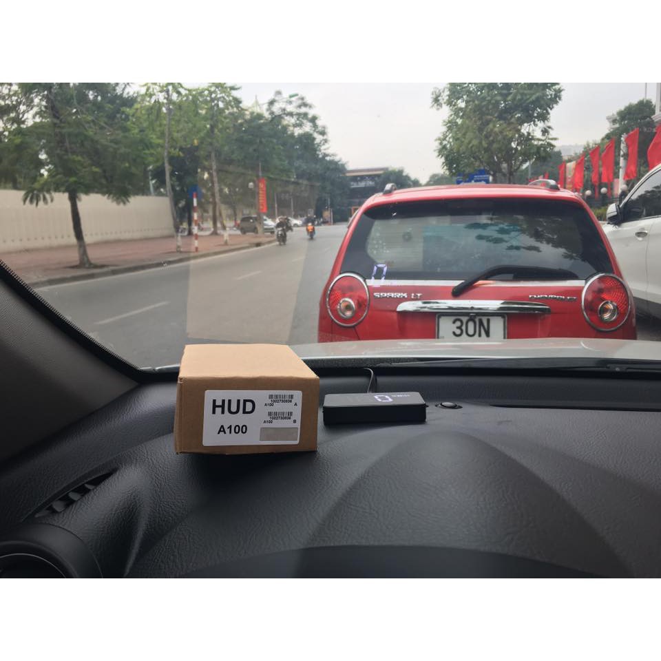 Thiết bị hiển thị tốc độ HUD A100