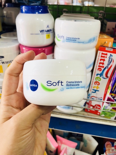 Kem dưỡng ẩm NIVEA SOFT 200ML của Đức