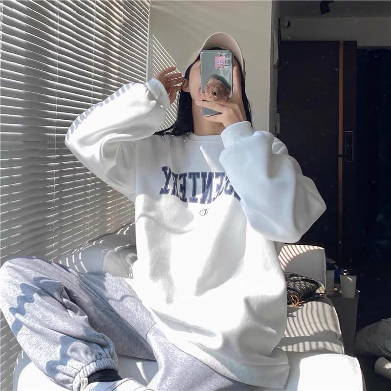 Ao sweater form rộng Nhà LIUNA màu trắng