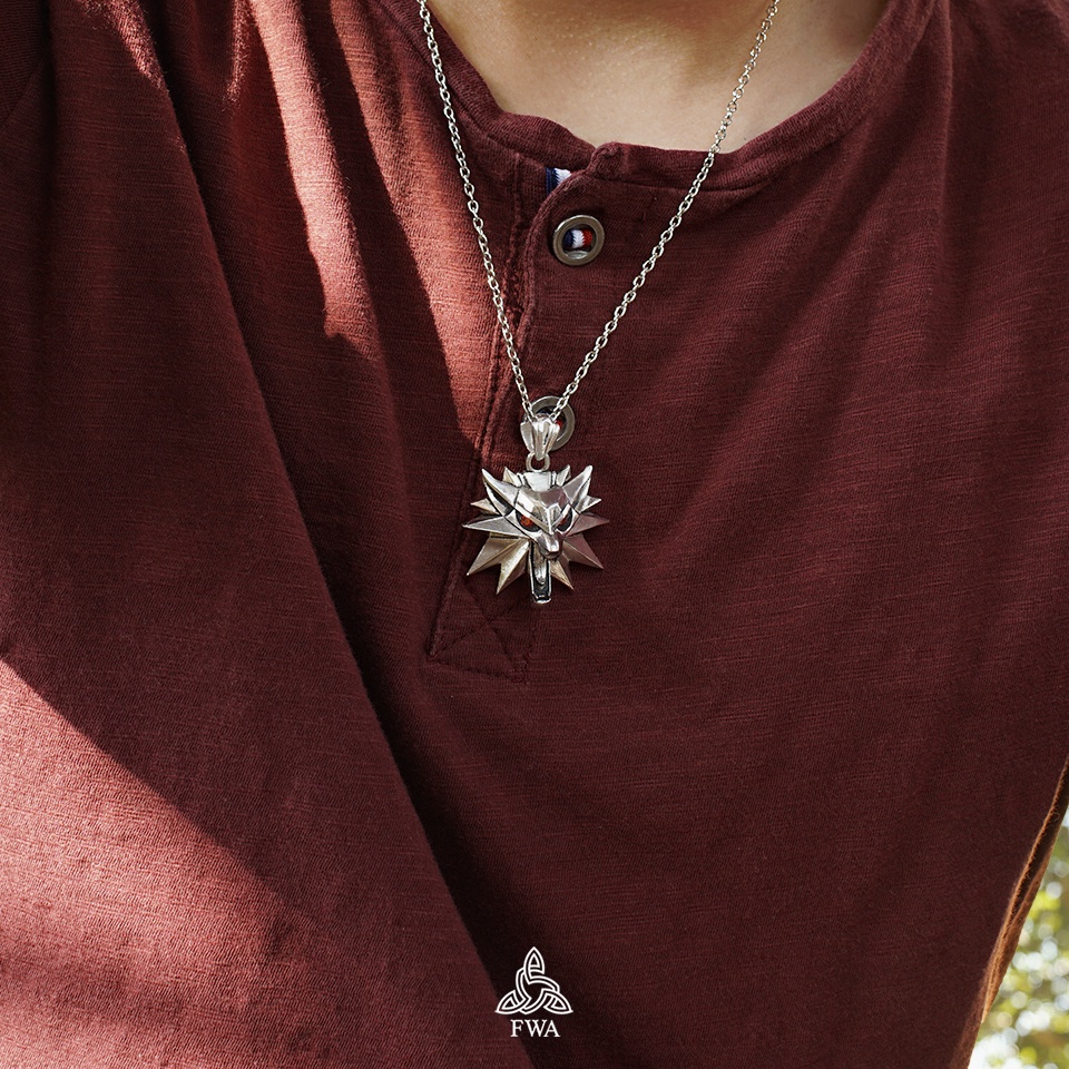 Mặt bạc nam FWA Sói Witcher - The Witcher Game