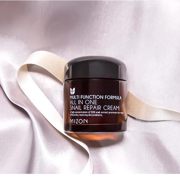 Kem Ốc Sên MIZON 75ml Chứa Collagen Chống Nếp Nhăn Trẻ Hóa Làn Da