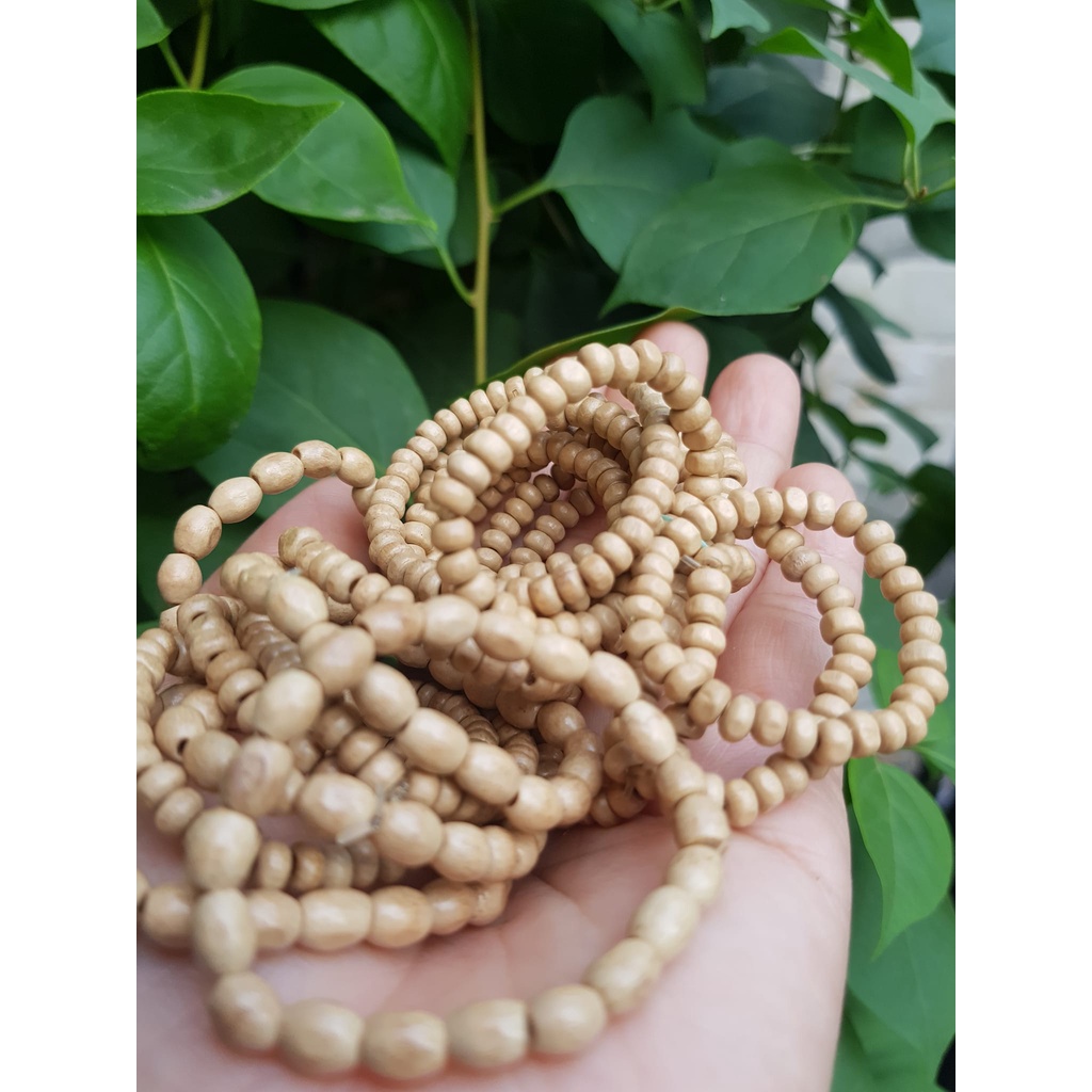 🌟Vòng dâu tằm cho bé sơ sinh vòng cho cả bé trai và bé gái đeo vòng dâu tằm tốt,bụ bẩm không bị giật mình có 38k/1 vòng