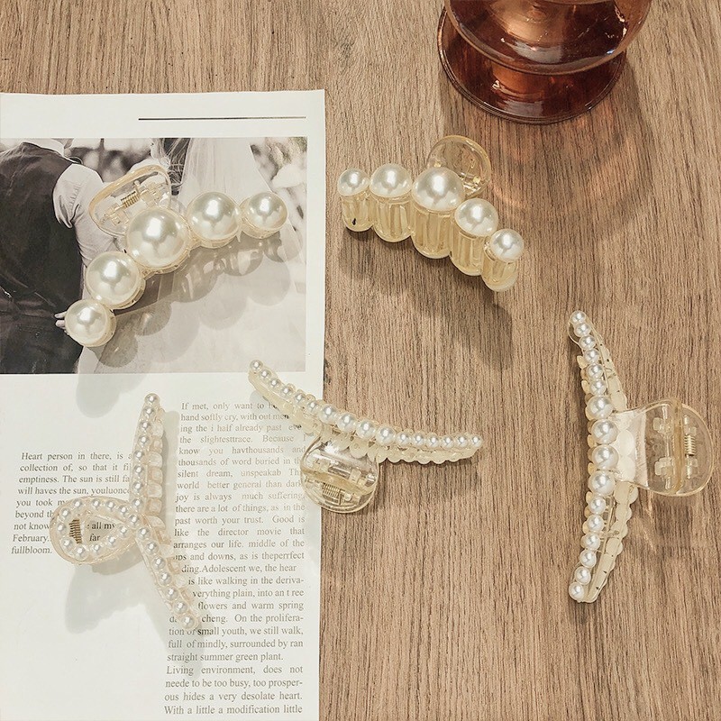 Kẹp tóc càng cua trong suốt đính ngọc trai giả thanh lịch