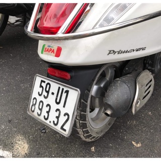 Đuôi dè biển số hàng zin vespa 125 tặng kèm miếng phản quang zin
