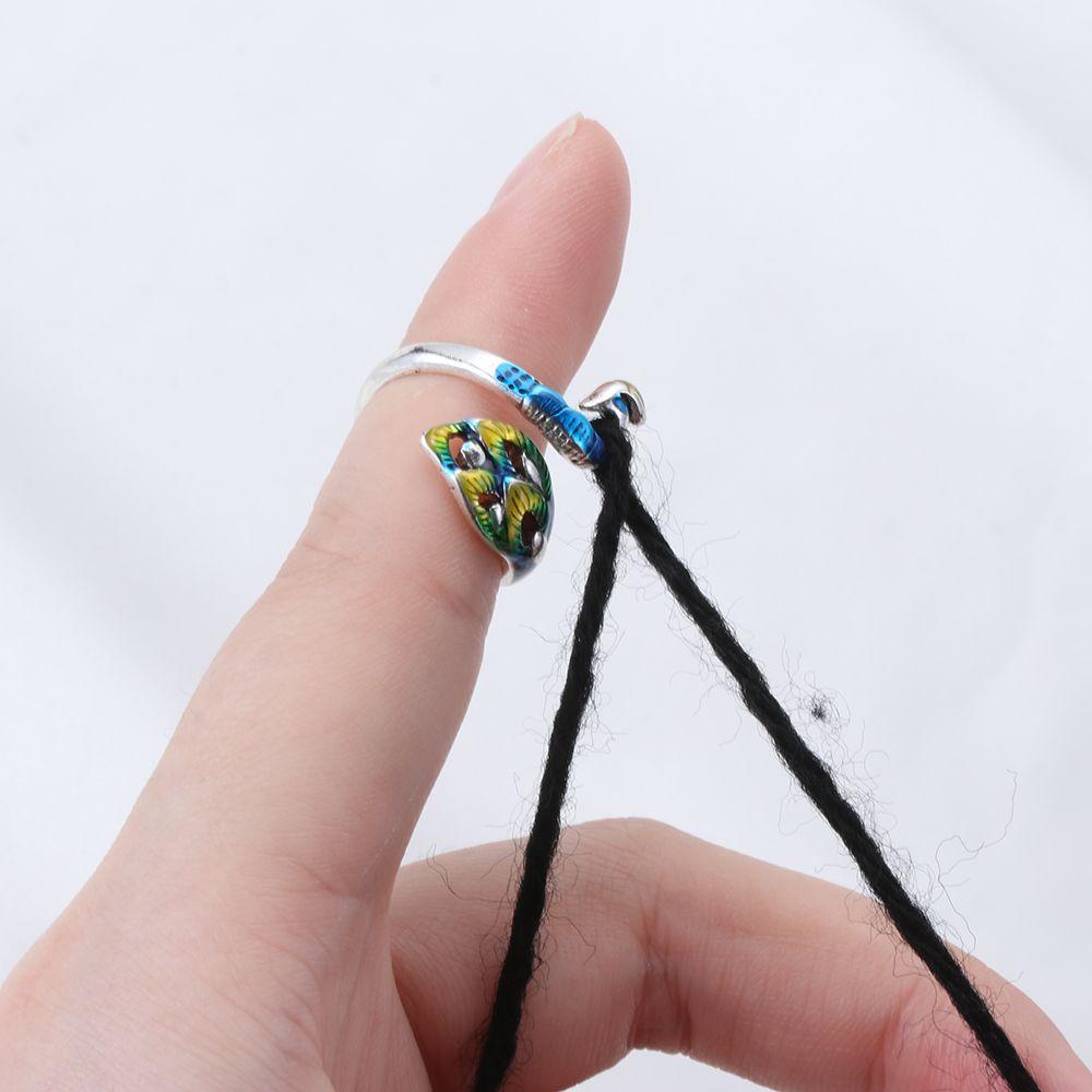 Phụ Kiện Đan Len Móc Ngón Tay Hình Chim Công Tiện Dụng