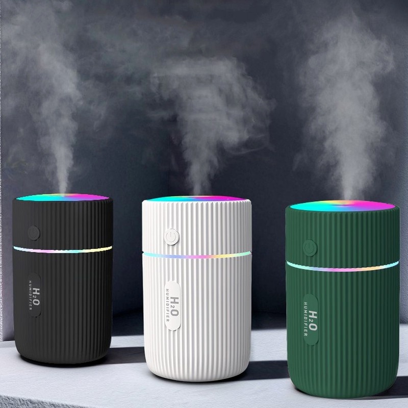 Máy Phun Sương Tạo Độ Ẩm Không Khí Mini Có Đèn LED 2 Chế Độ Kèm Sạc USB Cho Xe Hơi/ Phòng Ngủ
