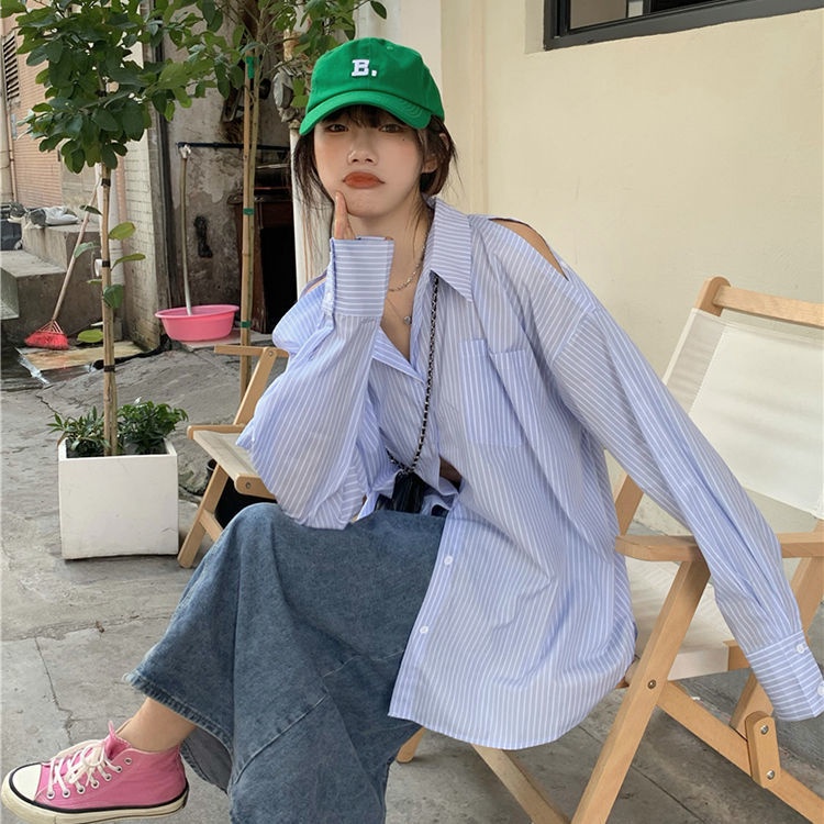 Áo sơ mi nữ tay dài trễ vai họa tiết sọc thời trang