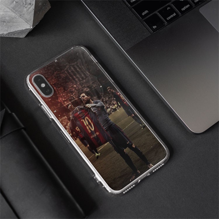 Ốp Lưng bóng đá barca ốp điện thoại messi giơ áo ăn mừng cực đẹp dành cho Iphone 5 đến 12 Promax BAR20210015