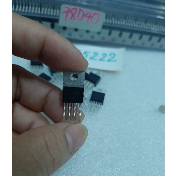 2 Con lC LA78040
