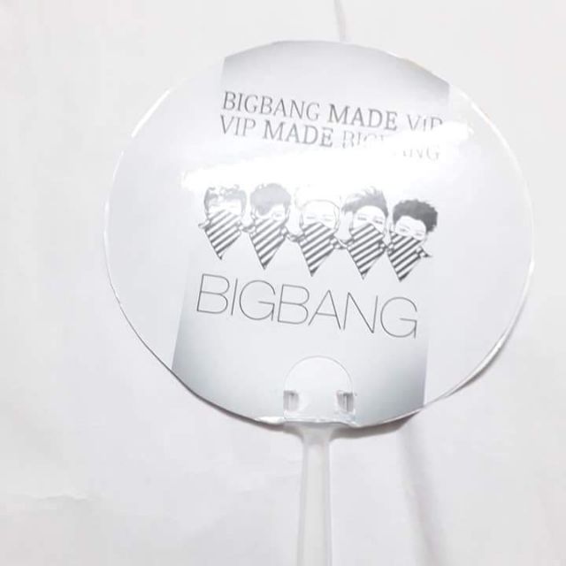 Quạt cầm tay Big Bang