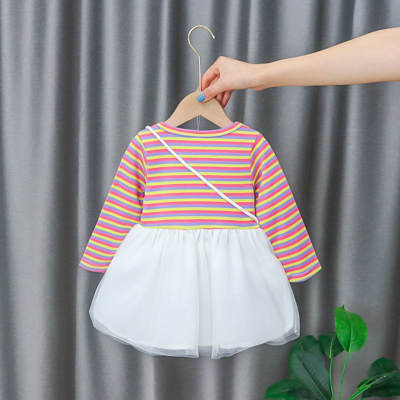 Váy bé gái, đầm bé gái họa tiết dâu xinh thời trang cho bé từ 6 tháng đến 3 tuổi VAY258H