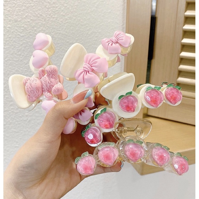 Kẹp tóc càng cua Hàn Quốc mẫu đào hoa xinh xinh