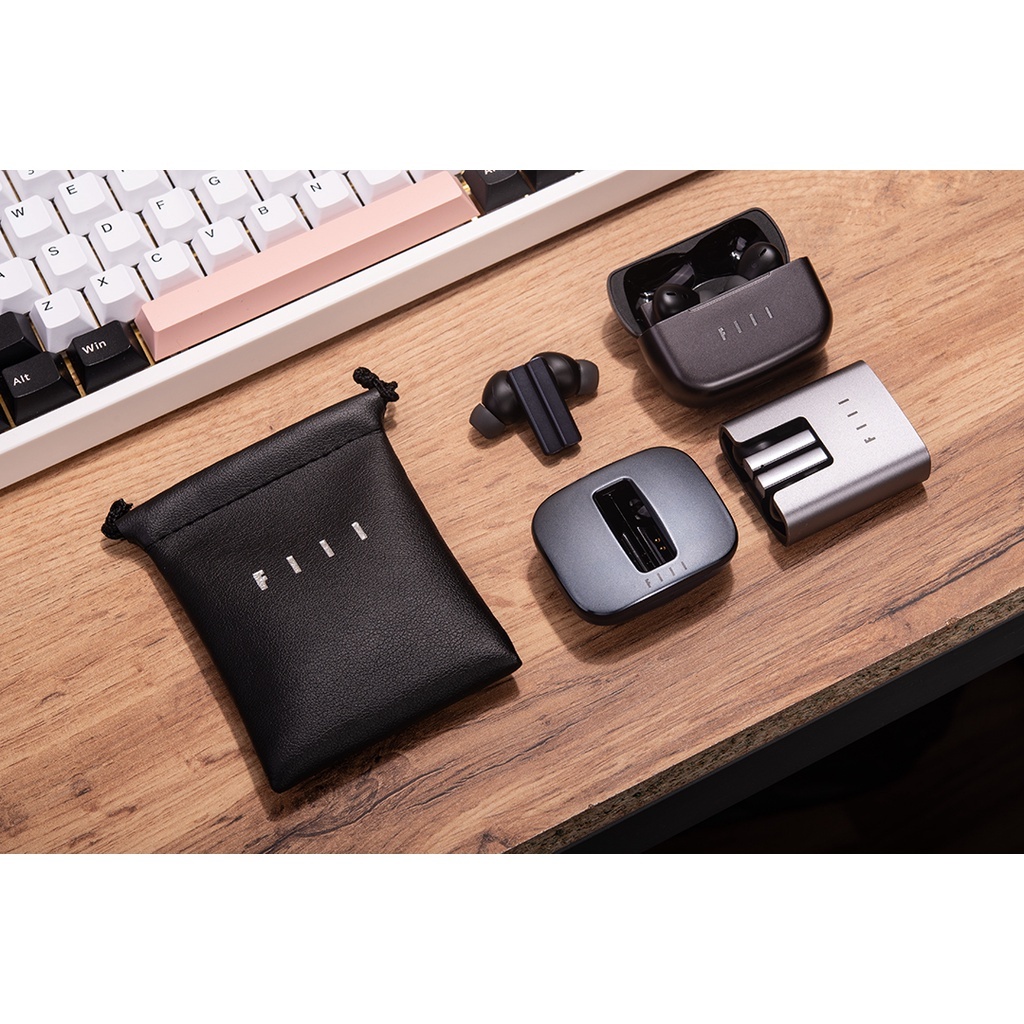 Túi da FIIL - Hàng chính hãng | Dùng đựng cho tai nghe True Wireless, inear để bảo vệ tránh trầy, xước