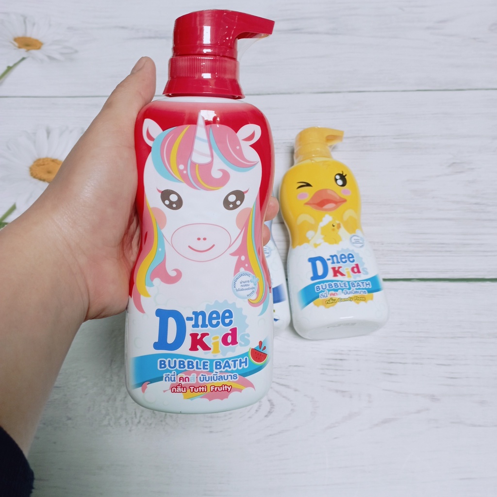 Sữa tắm gội D-nee Kid 400ml, tinh chất mật ong và Vitamin E an toàn cho bé