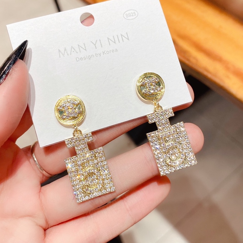 Bông tai nữ đính đá cá tính Ròm House chuôi bông bạc 925 kiểu dáng bông tai thương hiệu - ms45k31