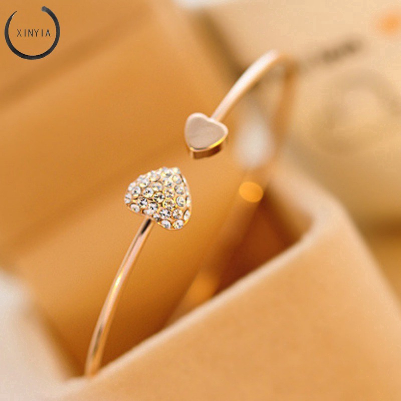 Vòng tay hở mặt hình trái tim đính pha lê thời trang cho nữ