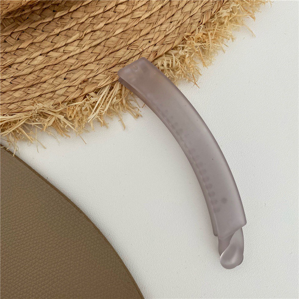 Kẹp tóc bằng acrylic màu sắc ngọt ngào phong cách thời trang cho nữ