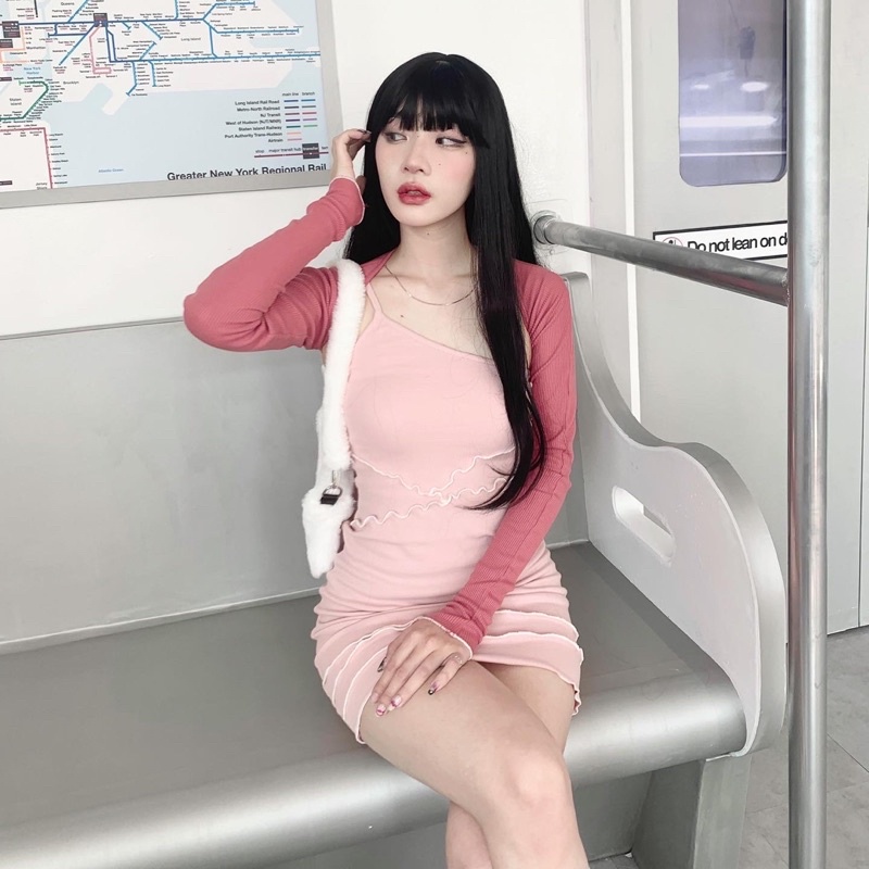 Set váy body kèm cardigan cuốn biên trắng sexy đi chơi hẹn hò