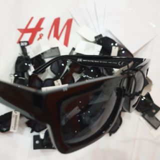 Kính H&M