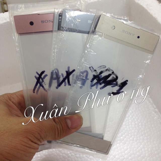 Mặt kính Sony XA1