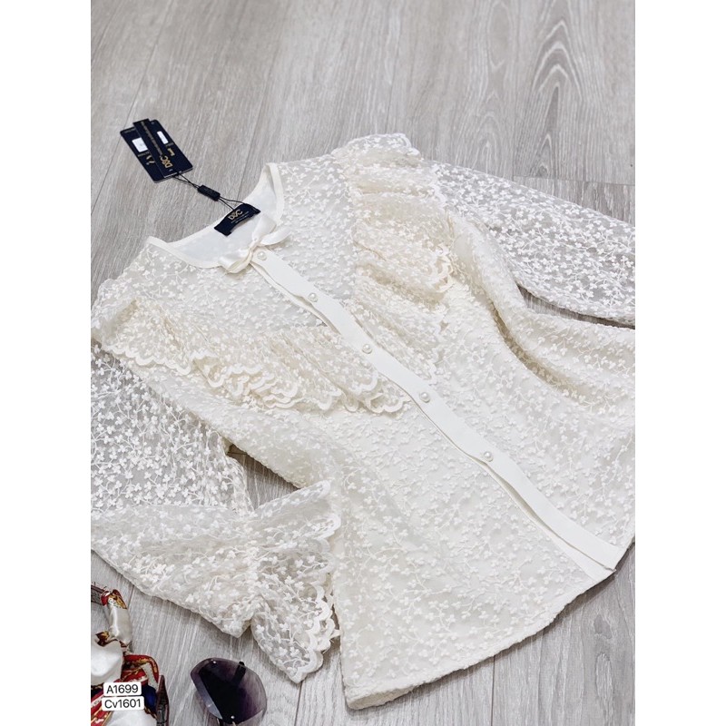 Áo ren tiểu thư kèm chân váy xếp ly dài