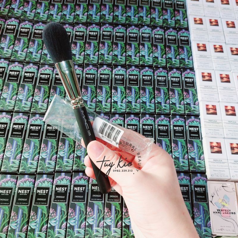 Cọ Đa Năng M...A...C 129S Powder/ Blush Brush
