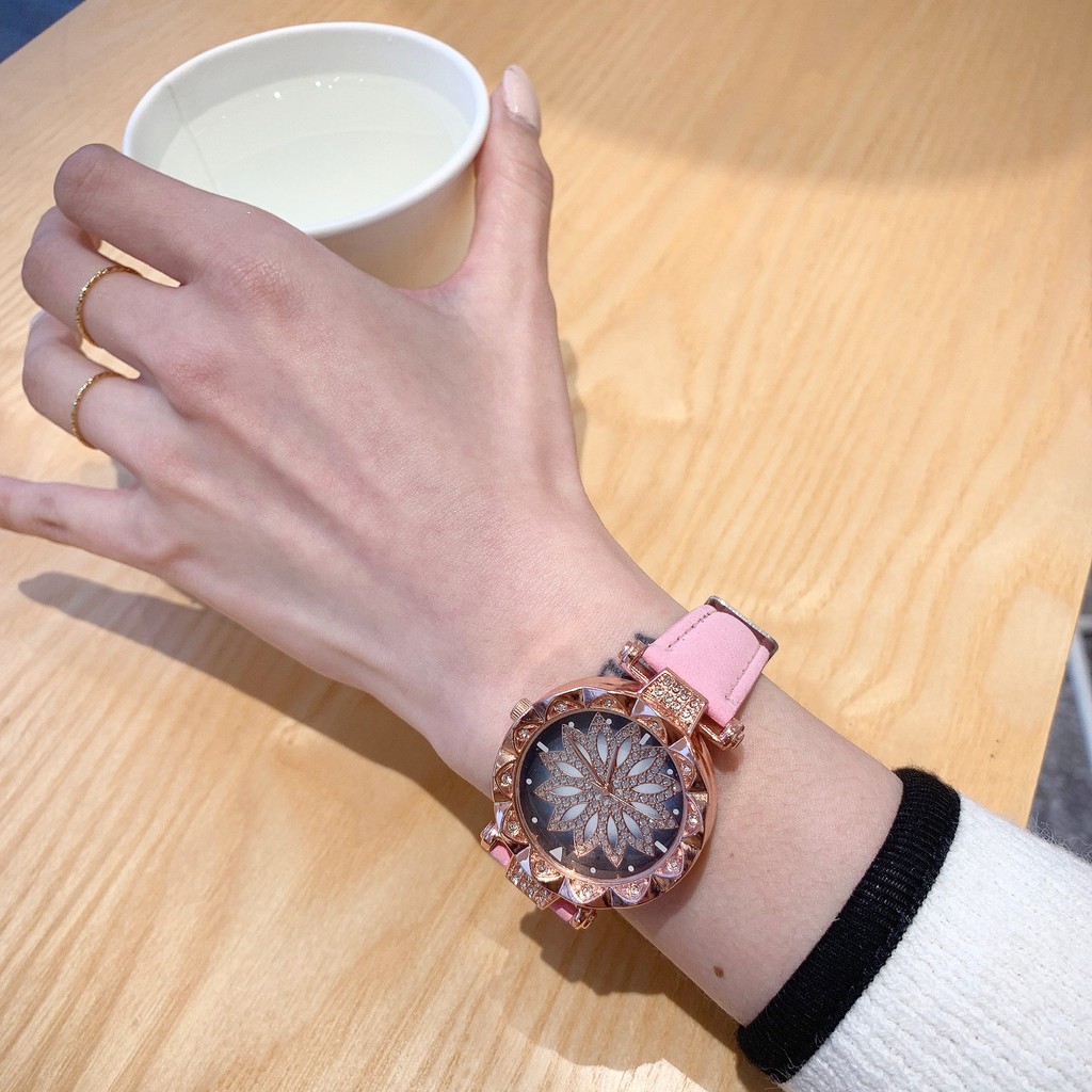 Đồng hồ nữ MSTIANQ M019 phong cách đơn giản  đồng hồ nữ mặt hoa viền đính đá hoang dã xu hướng thời trang 2020 dây da PU | BigBuy360 - bigbuy360.vn