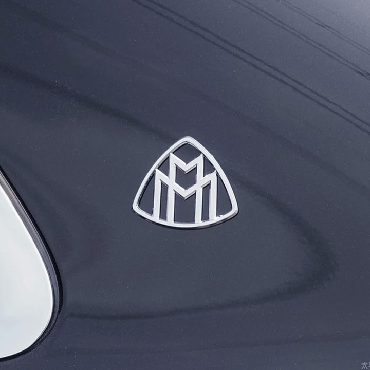 Logo biểu tượng hông xe Maybach Inox cao cấp G80707 tăng điểm nhấn cho chiếc xe