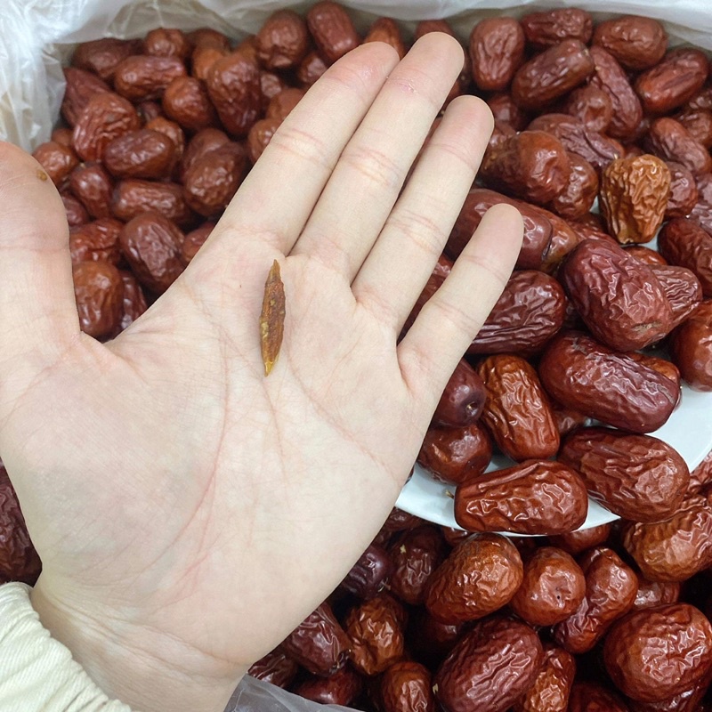 1 Kg Táo đỏ nhỏ Tân Cương loại ngon ( Snack Food 99 )