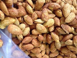 500gram Hạt Hạnh nhân cao cấp Kingnuts vỏ mỏng
