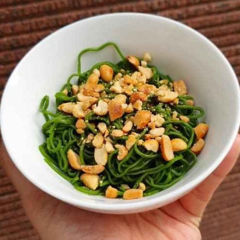 Mì cải Kale hữu cơ ISITO 500gr/gói 18 vắt, mì rau ăn không nóng | BigBuy360 - bigbuy360.vn