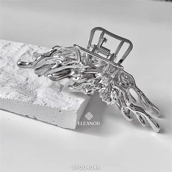 Kẹp tóc nữ càng cua Eleanor Accessories thiết lượn sóng màu bạc phụ kiện tóc 4046