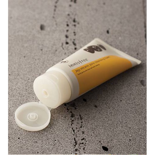 Sữa Rửa Mặt Innisfree Jeju Volcanic Pore Cleansing Foam 150ml