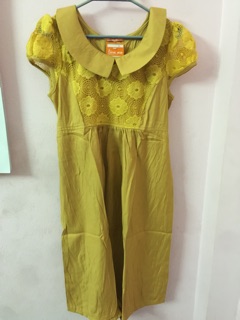 Váy bầu lanh pha ren