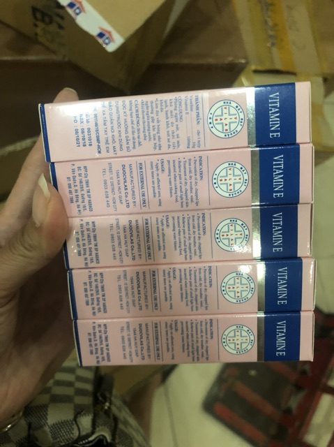 Combo 2 kem Bôi Nẻ vaseline  Rose Cho Da Mịn Màng