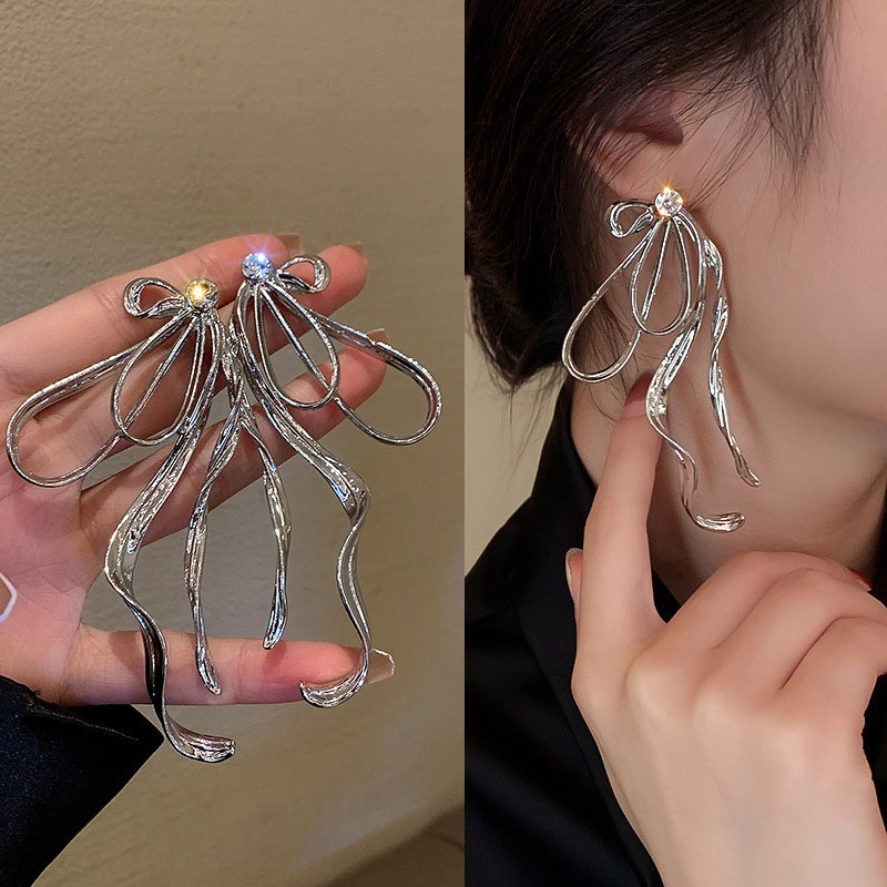Khuyên tai hình nơ đính kim cương chốt gài bạc 925 thời trang